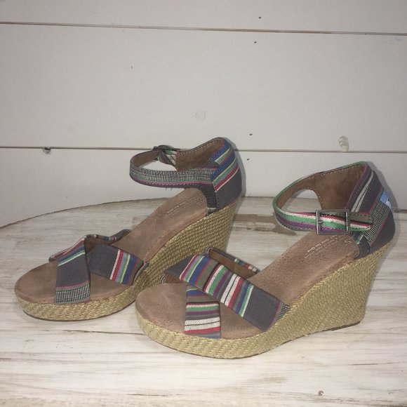 Toms Shoes - Toms Criss-Cross toe Vintage Espadrille Sandal